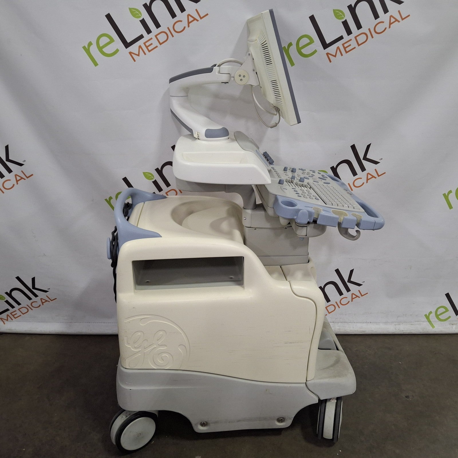 GE Healthcare Vivid 7 Dimension Ultrasound