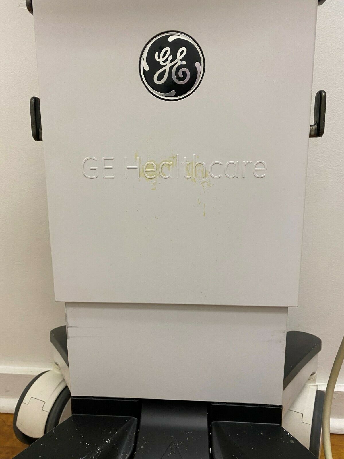 GE Venue 40 Ultrasound with Docking Station 12L-SC Probes DIAGNOSTIC ULTRASOUND MACHINES FOR SALE