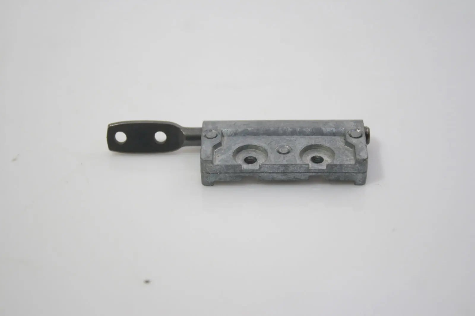 GE Healthcare Laptop Screen Hinge Vivid i q Portable ultrasound DIAGNOSTIC ULTRASOUND MACHINES FOR SALE