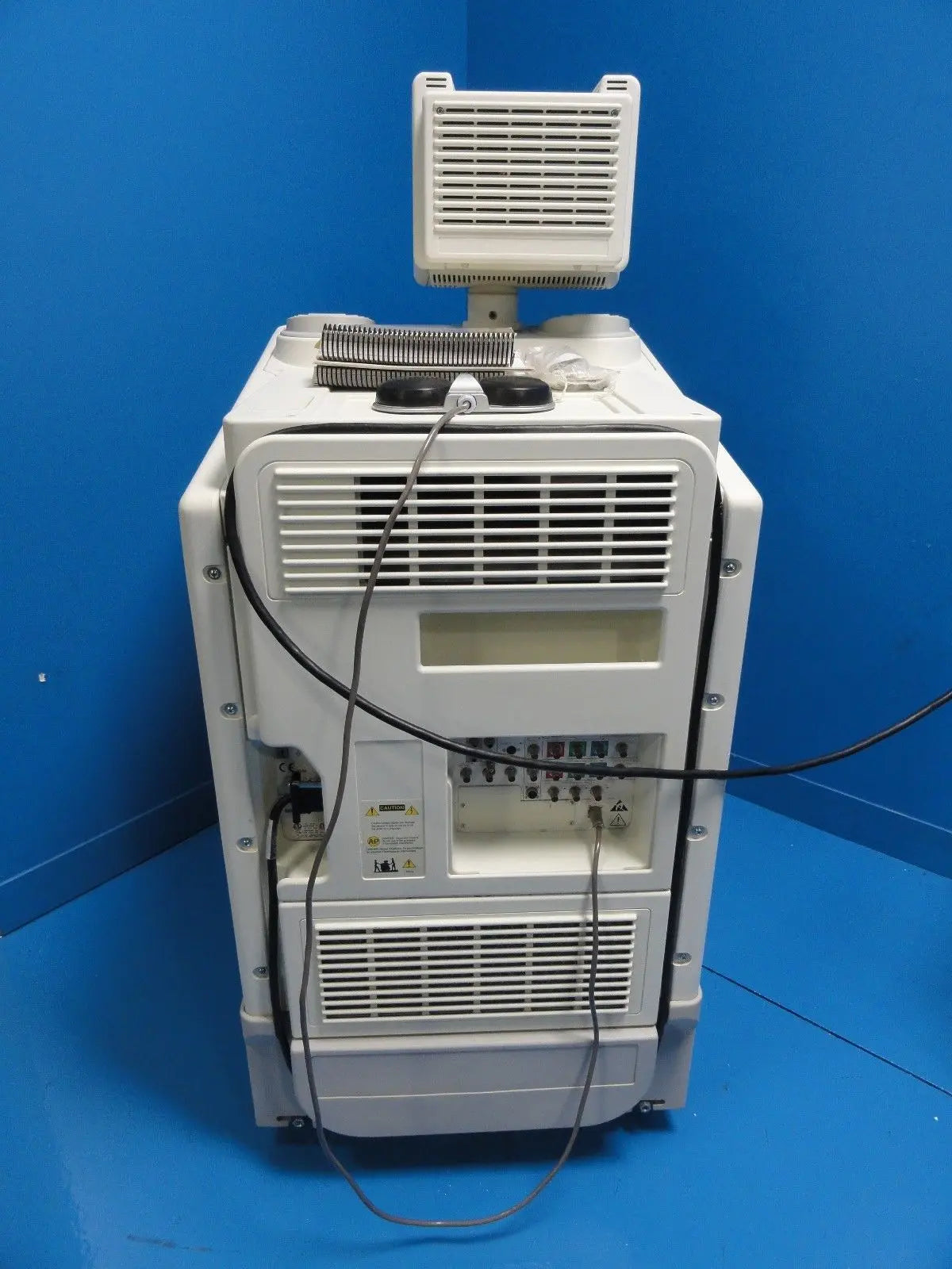 GE LOGIQ 700 MR ULTRASOUND W/ 548c 348c LA39 & 546L Probes Manual Disks F.Switch DIAGNOSTIC ULTRASOUND MACHINES FOR SALE