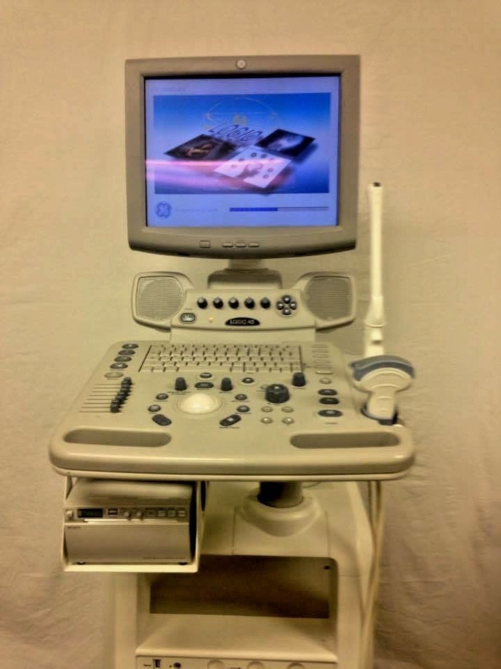 GE Logiq A5 Ultrasound Machine with 4C Abdominal and E8C Transvaginal Probes DIAGNOSTIC ULTRASOUND MACHINES FOR SALE