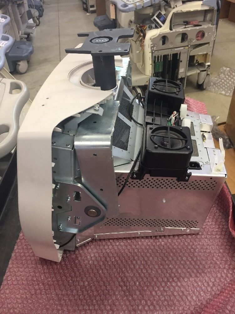 Toshiba Aplio CRT Monitor Model Bsm31-2482E/C17601B/MCM1754TS Ultrasound CRT DIAGNOSTIC ULTRASOUND MACHINES FOR SALE