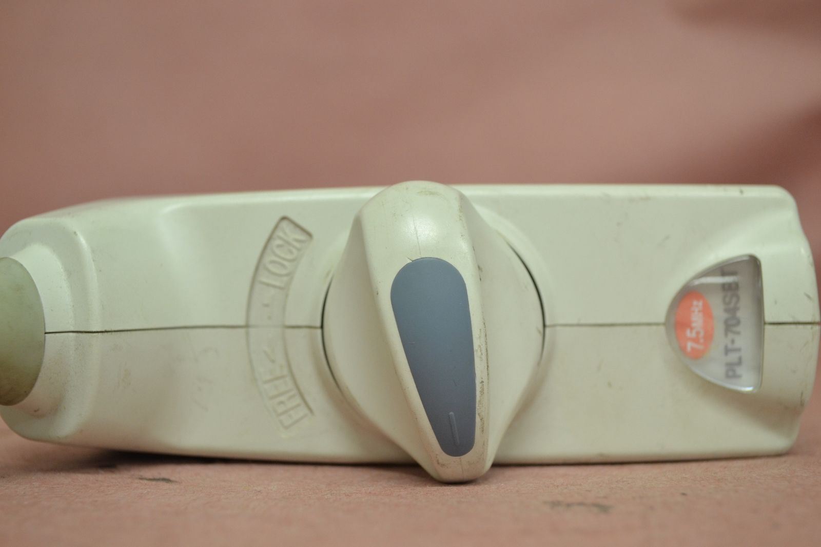 Toshiba Artida PLT-704SBT 11-4.8MHz Linear Ultrasound Transducer Probe J1629 DIAGNOSTIC ULTRASOUND MACHINES FOR SALE