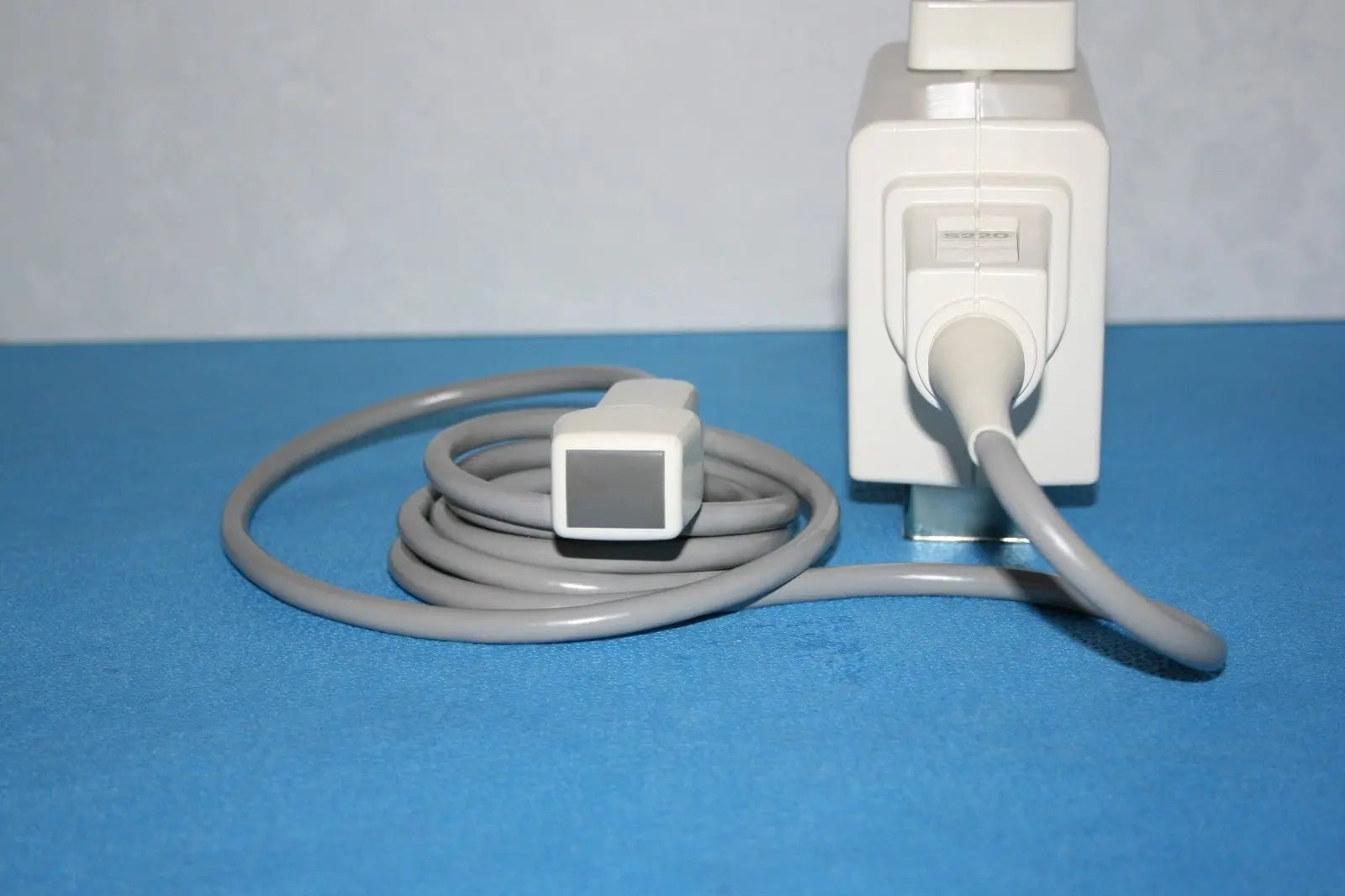 GE S220 2.5/D2.2 MHz LINEAR ARRAY ULTRASOUND TRANSDUCER Probe Model 2121793-2 DIAGNOSTIC ULTRASOUND MACHINES FOR SALE