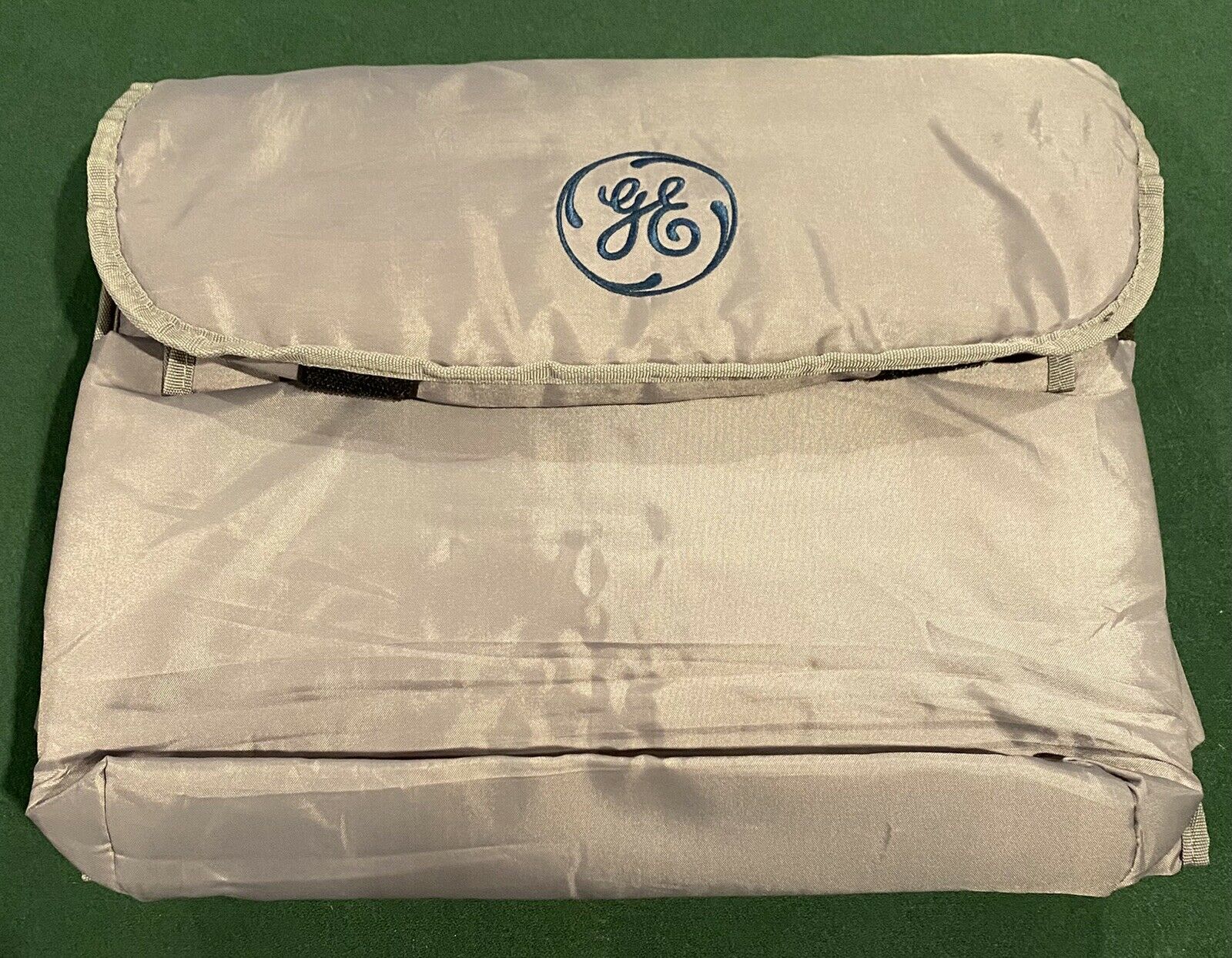 GE Vivid-i Ultrasound Machine (including carrying cases and two probes) DIAGNOSTIC ULTRASOUND MACHINES FOR SALE