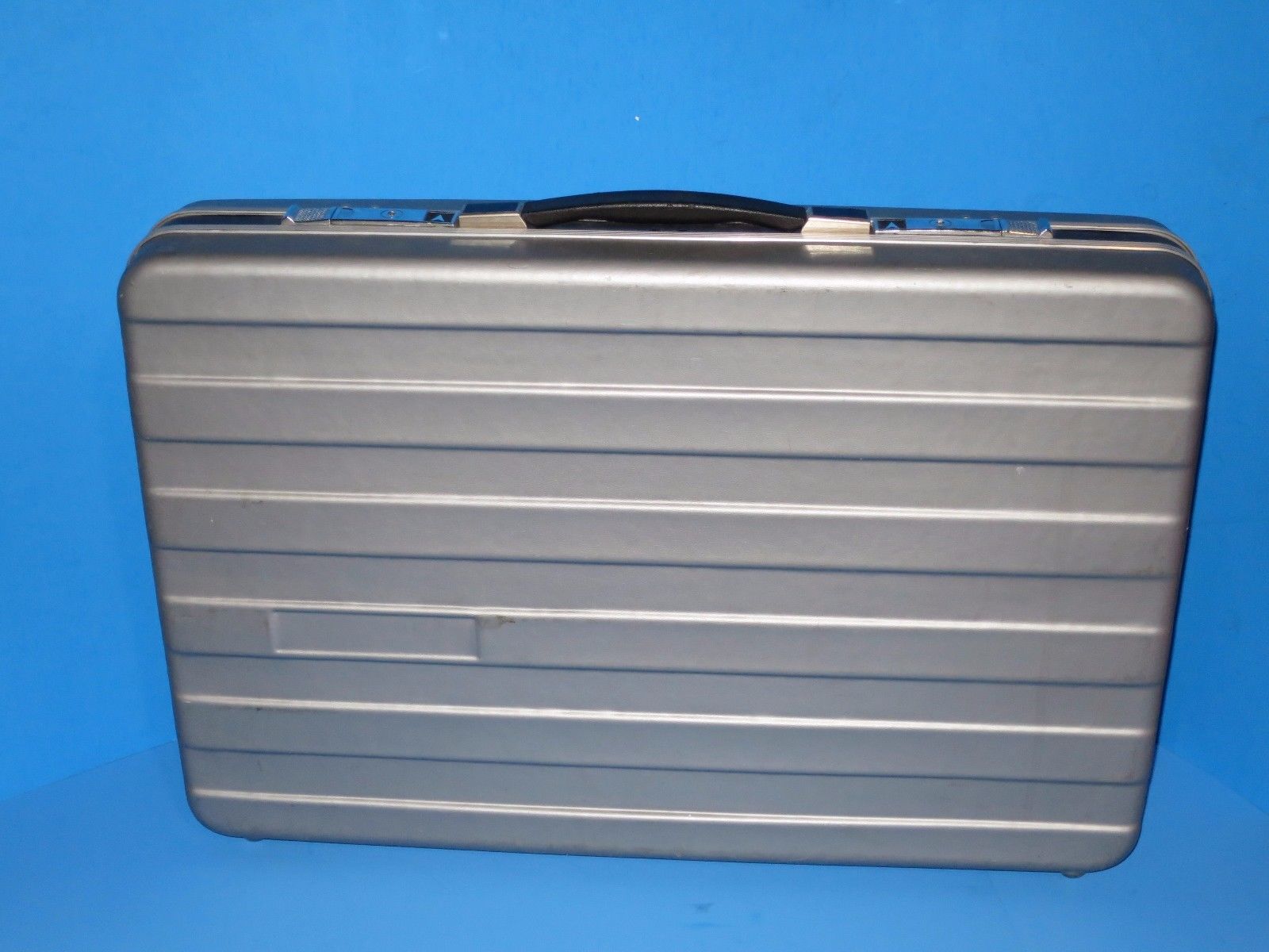 probe case silver