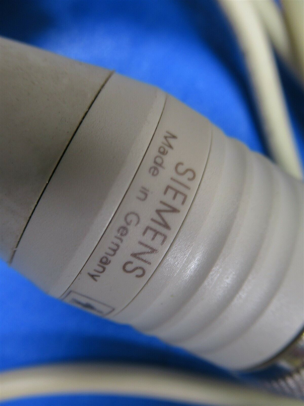 Siemens 88-74-000-L1009 Sonoline Ultrasound Transducer Probe w/ Case DIAGNOSTIC ULTRASOUND MACHINES FOR SALE