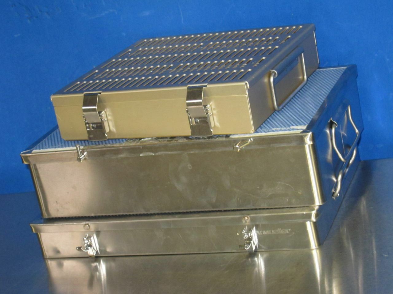 Various Stainless Steel Surgical Trays DIAGNOSTIC ULTRASOUND MACHINES FOR SALE