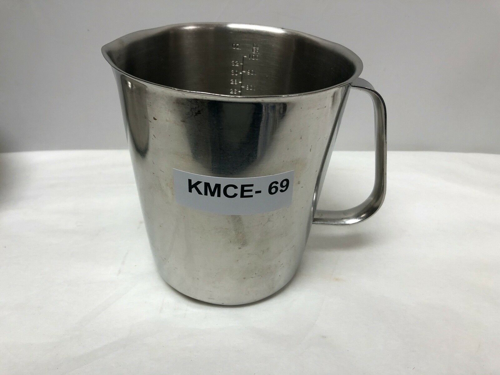 Vollrath Stainless Steel 1 Quart Measuring Cup 8532 | KMCE-69 DIAGNOSTIC ULTRASOUND MACHINES FOR SALE