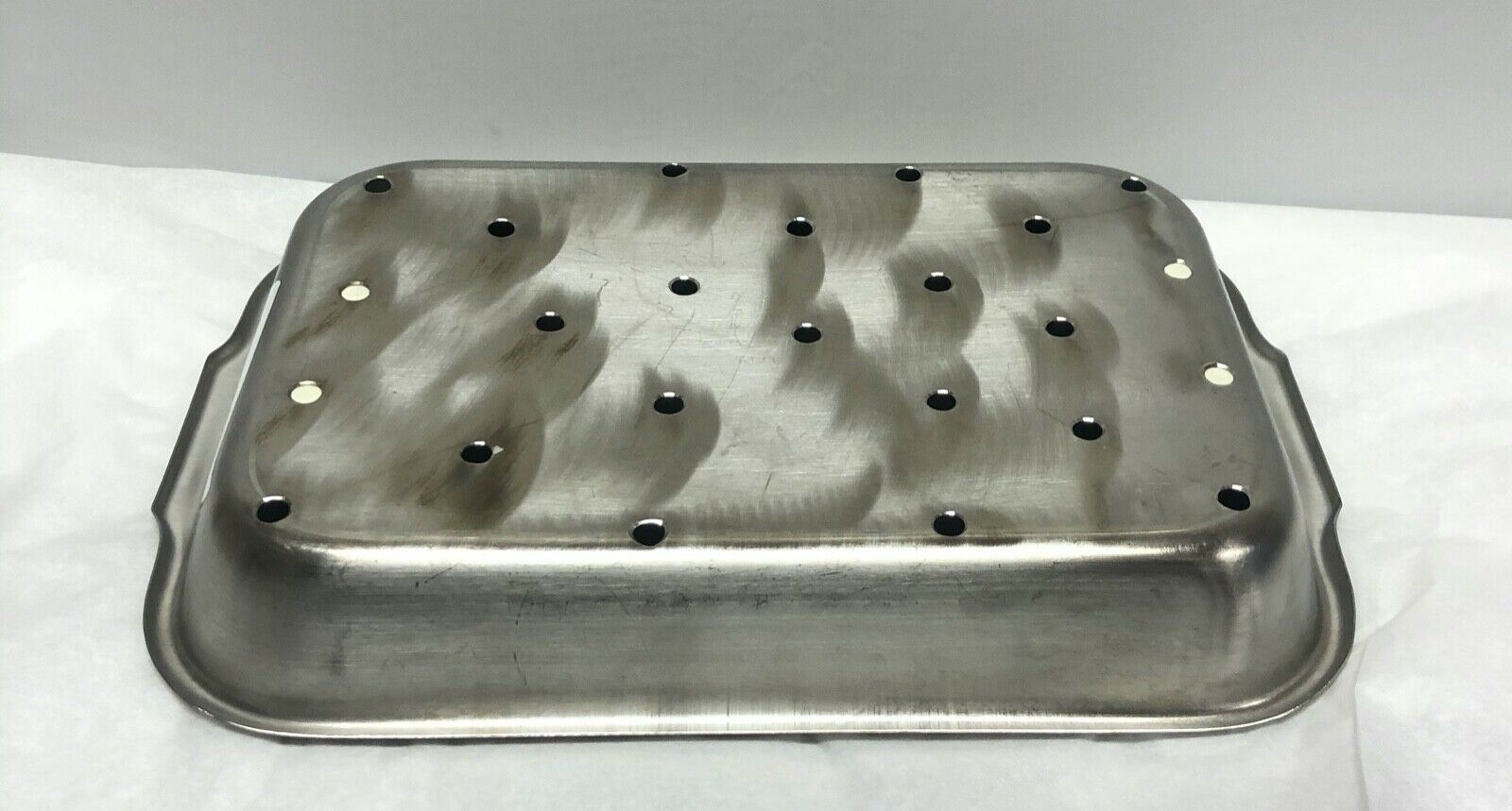 Vollrath 8015 Stainless Steel Tray With Holes | KMCE-118 DIAGNOSTIC ULTRASOUND MACHINES FOR SALE