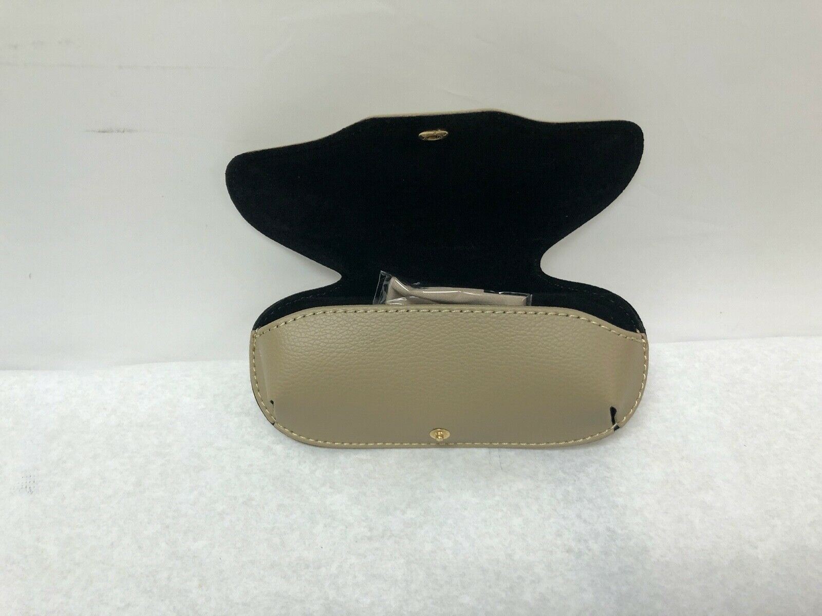 Carrera Tan Optical Eyeglasses Soft Case | KMOPT-92 DIAGNOSTIC ULTRASOUND MACHINES FOR SALE