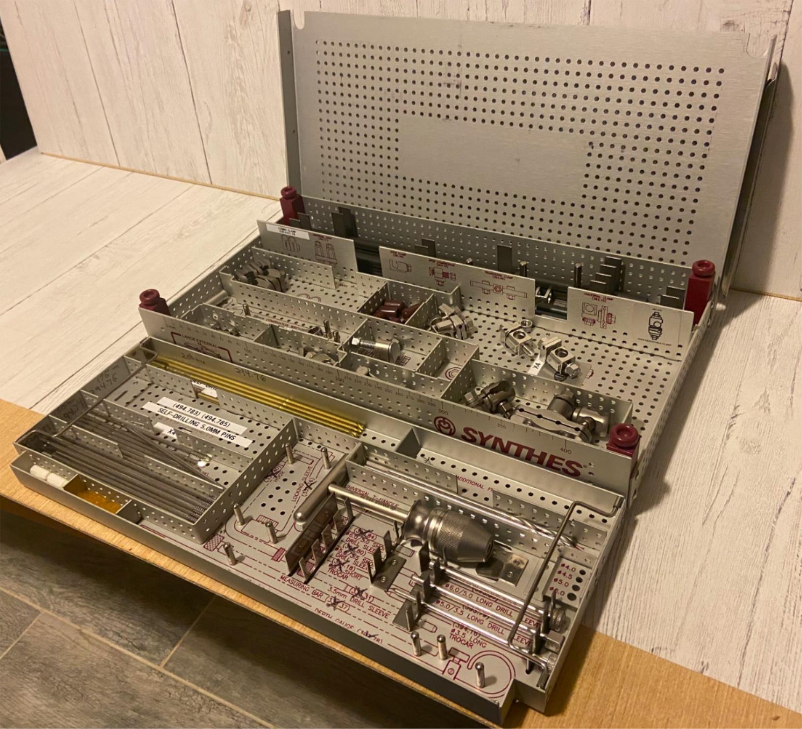 SYNTHES Large External Fixator set DIAGNOSTIC ULTRASOUND MACHINES FOR SALE