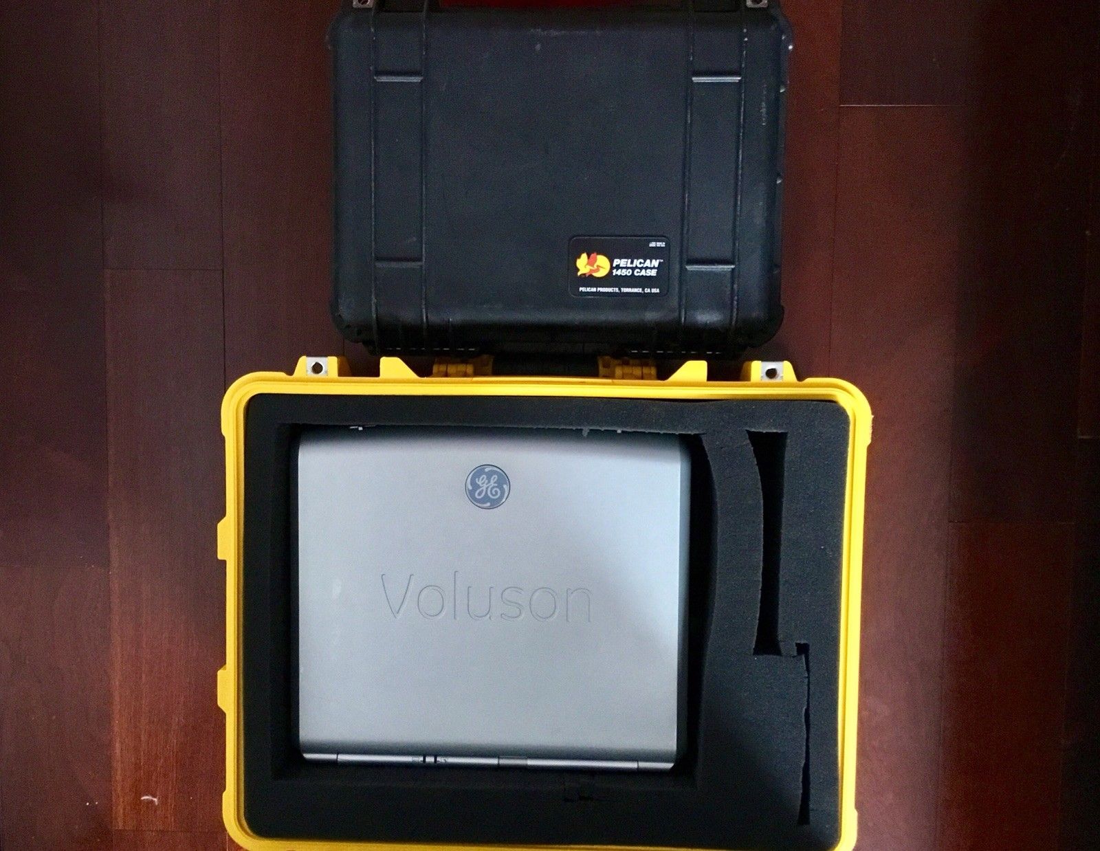 GE Voluson i Portable Ultrasound System and 4D Transducer probe, Protective case DIAGNOSTIC ULTRASOUND MACHINES FOR SALE