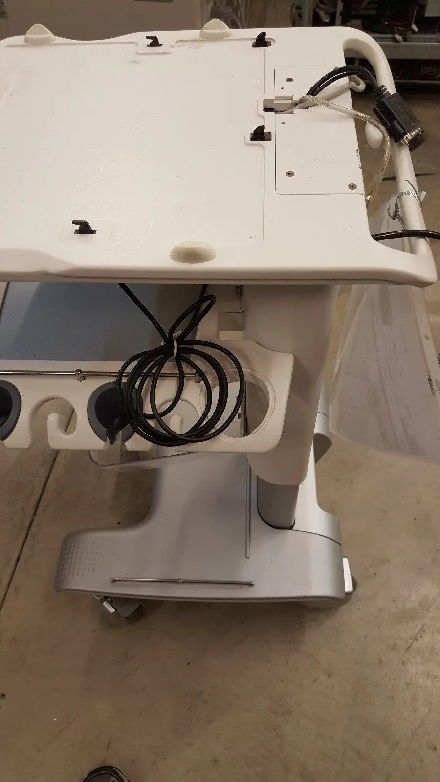 GE Vivid i Ultrasound Cart DIAGNOSTIC ULTRASOUND MACHINES FOR SALE