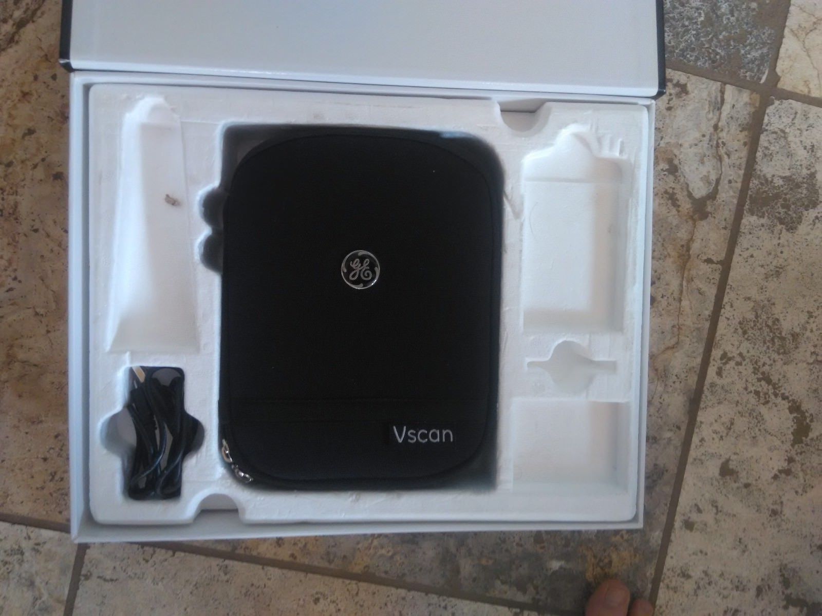 Portable Diagnostic Ultrasound Machine System GE VSCAN  DIAGNOSTIC ULTRASOUND MACHINES FOR SALE