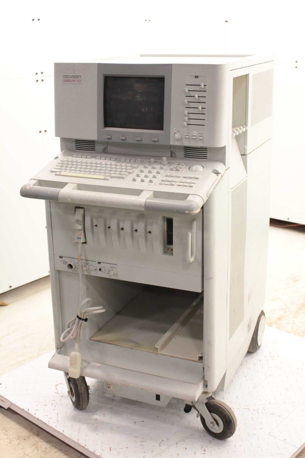 Acuson 128XP Sonography / Ultrasound Machine System 128 Channel Imaging / As-Is DIAGNOSTIC ULTRASOUND MACHINES FOR SALE