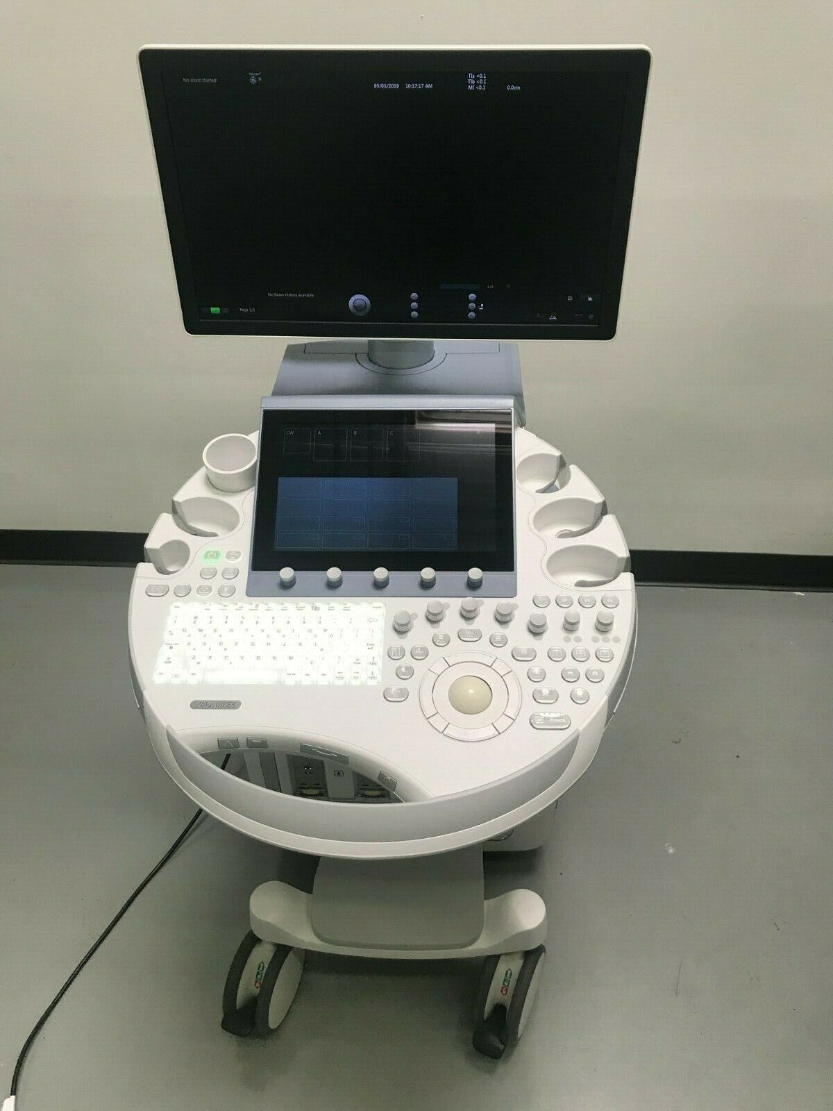 GE VOLUSON E8 BT17  - 4D ULTRASOUND MACHINE WITH HD LIVE DIAGNOSTIC ULTRASOUND MACHINES FOR SALE