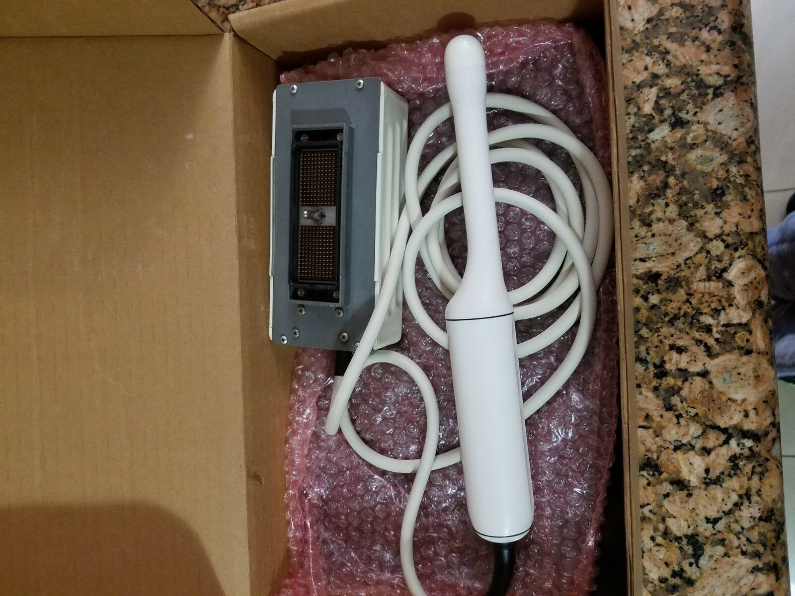 Ultrasound probe ge/kretz S-VDW5-8 3D. DIAGNOSTIC ULTRASOUND MACHINES FOR SALE