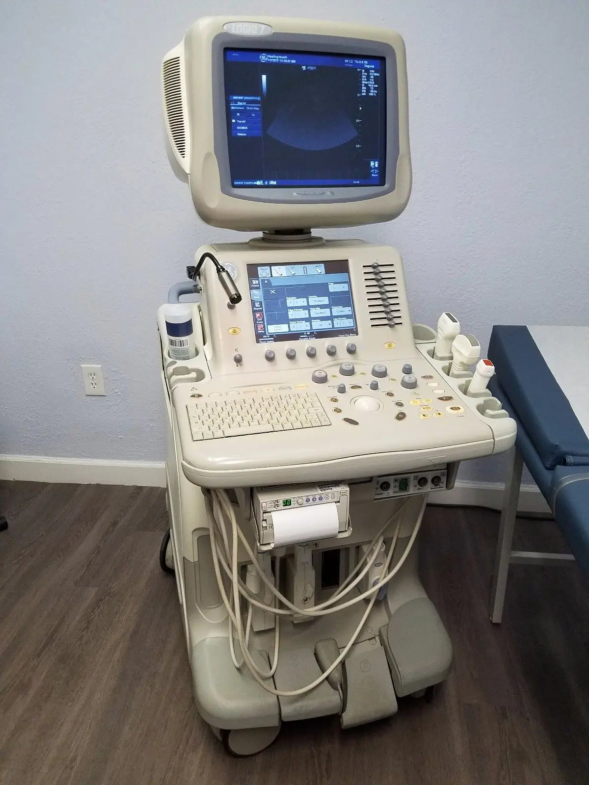 Ultrasound Machine Ge Logiq 7 Share Service ,Probes  3S / 3.5C/ M12L . DIAGNOSTIC ULTRASOUND MACHINES FOR SALE