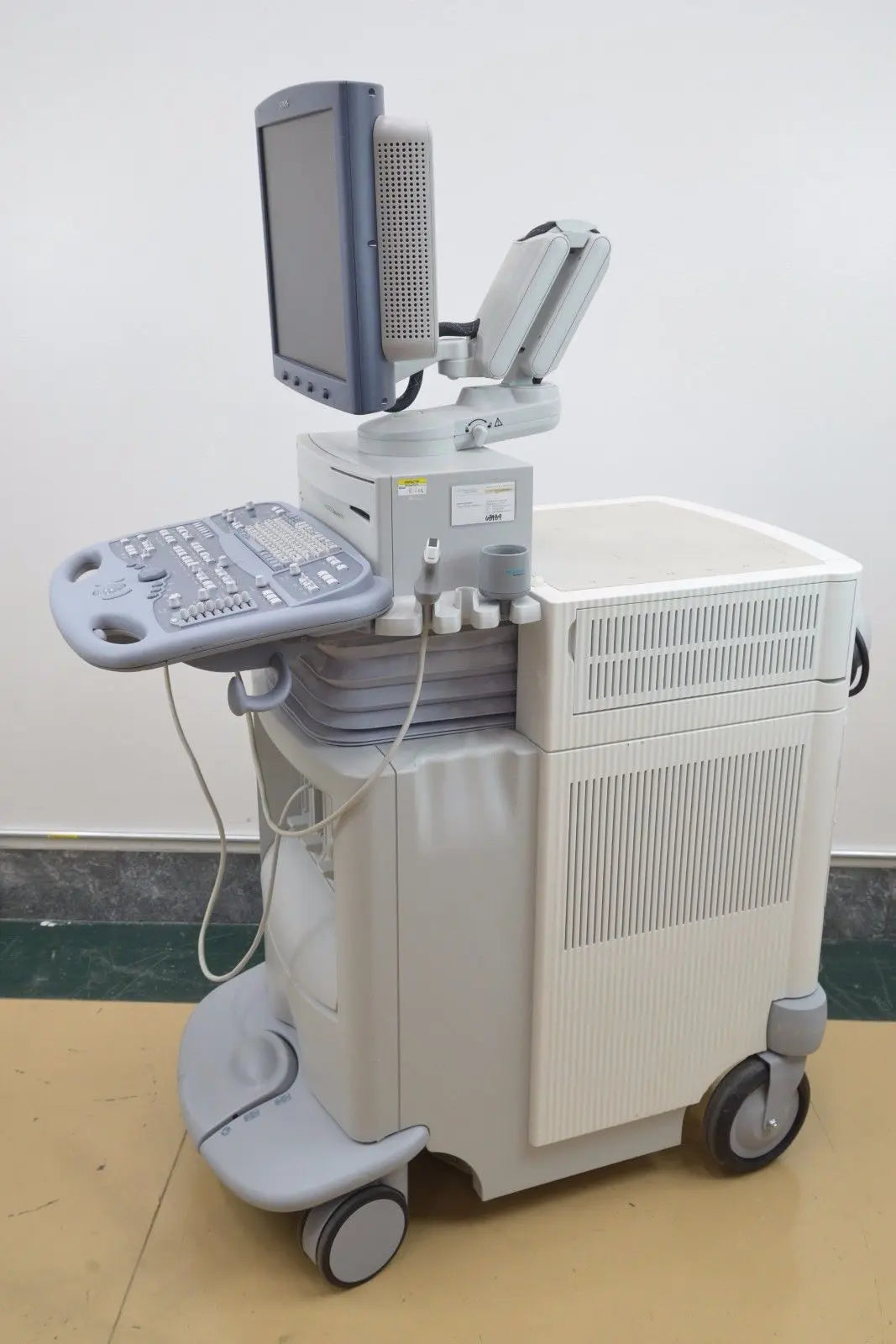 Siemens Sequoia Acuson C512 Cardiac Ultrasound w/ 17L5 HD Transducer (13537) DIAGNOSTIC ULTRASOUND MACHINES FOR SALE