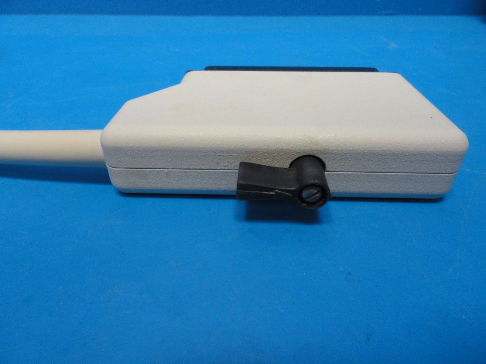 Universal Medical Systems Inc. 7.5 MHz Linear Array Veterinary Probe (8057) DIAGNOSTIC ULTRASOUND MACHINES FOR SALE