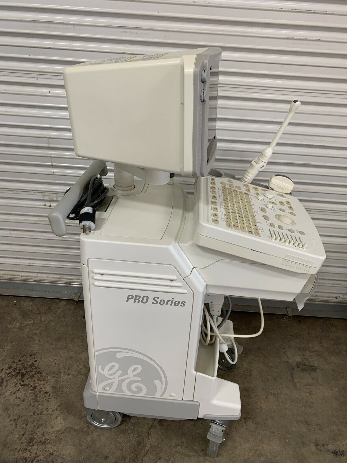 GE Pro Series Ultrasound Machine 2270969 w/ MTZ & 3Cb Probes Transducers DIAGNOSTIC ULTRASOUND MACHINES FOR SALE