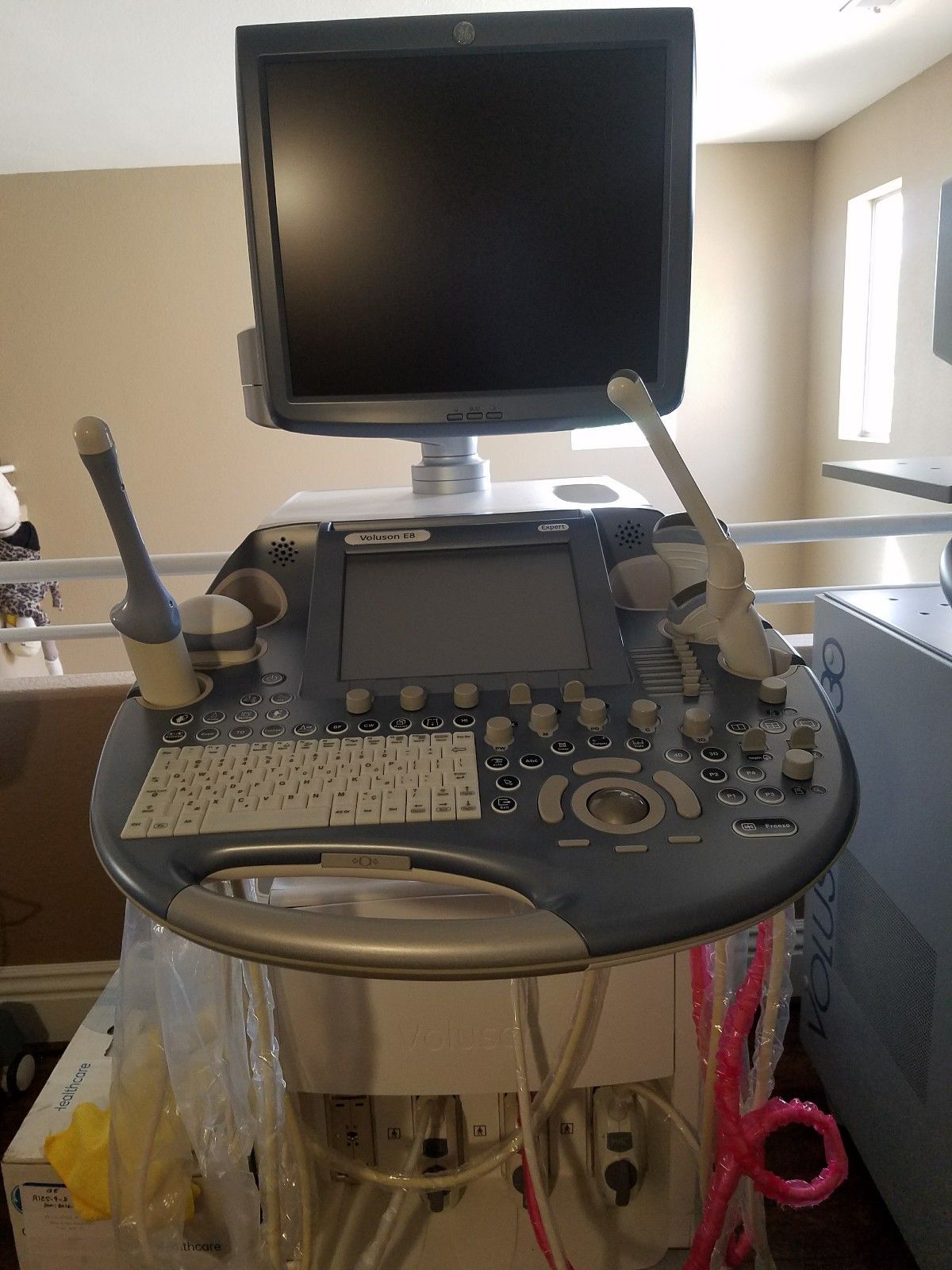 Voluson E8 ultrasound Refurbished by GE DIAGNOSTIC ULTRASOUND MACHINES FOR SALE