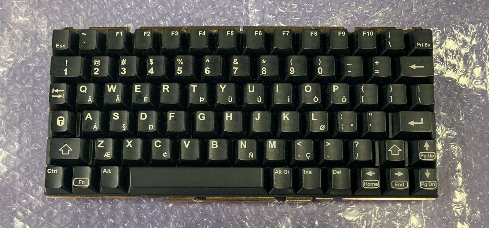 GE Vivid E9 Ultrasound Alphanumeric Keyboard P/N: 066E3201, 9395-00438-007/A DIAGNOSTIC ULTRASOUND MACHINES FOR SALE