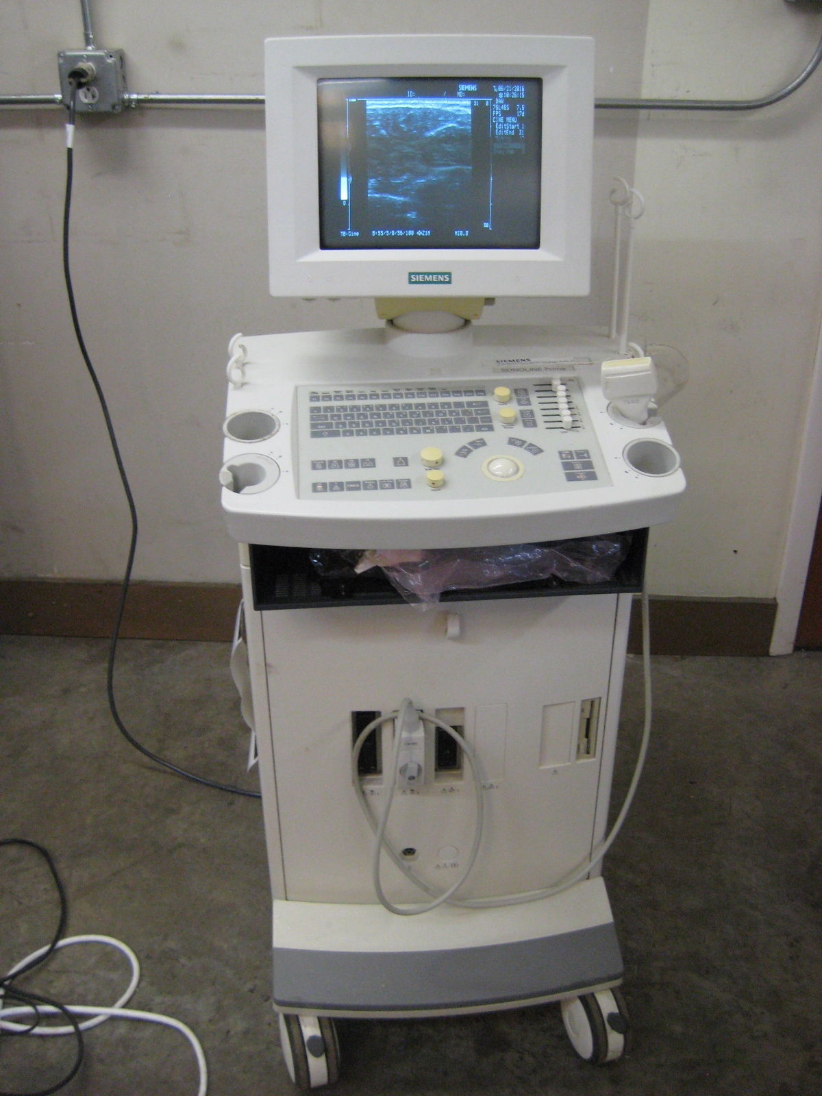 Siemens Sonoline Prima Ultrasound with Linear probe and printer.  Guaranteed DIAGNOSTIC ULTRASOUND MACHINES FOR SALE