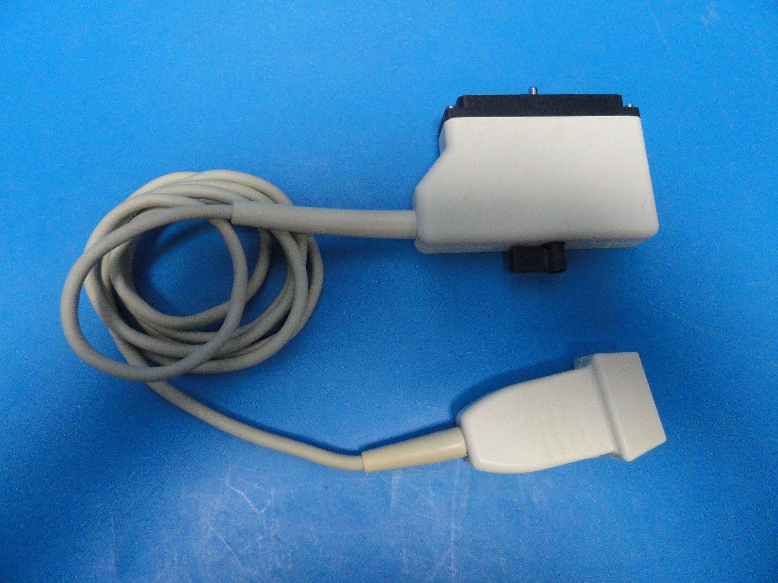 Universal Medical Systems Inc. 7.5 MHz Linear Array Veterinary Probe (8057) DIAGNOSTIC ULTRASOUND MACHINES FOR SALE