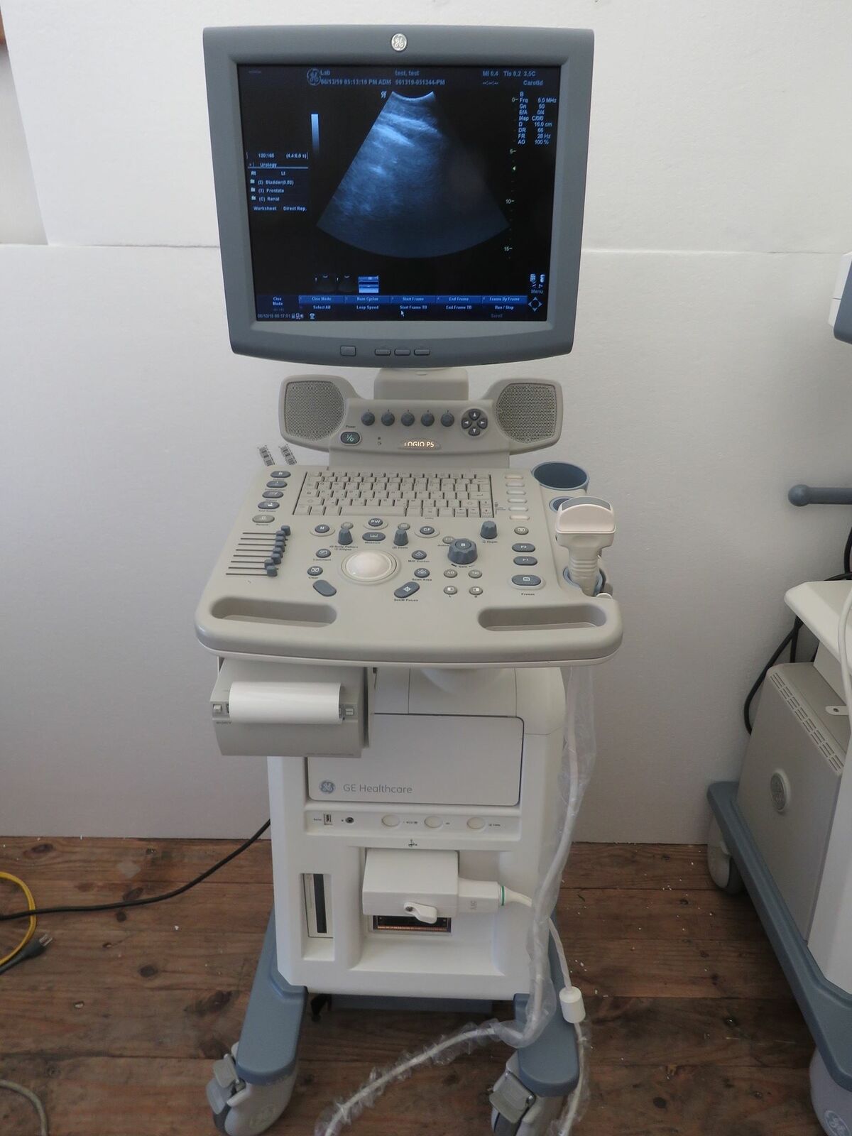 2008 GE LOGIQ P5 Ultrasound System with 3.5C Transducer & Printer DIAGNOSTIC ULTRASOUND MACHINES FOR SALE