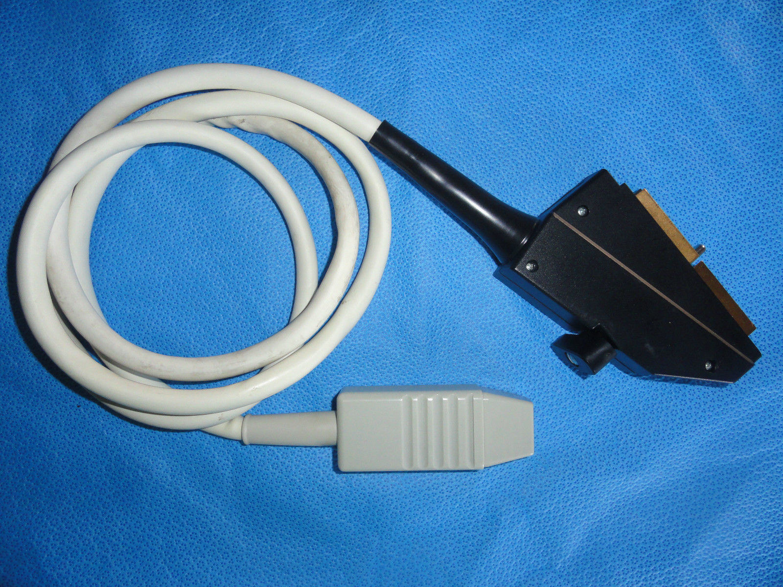 Acuson V2 2.0 MHz Vector Array Cardiac Ultrasound Transducer Probe (3435) DIAGNOSTIC ULTRASOUND MACHINES FOR SALE