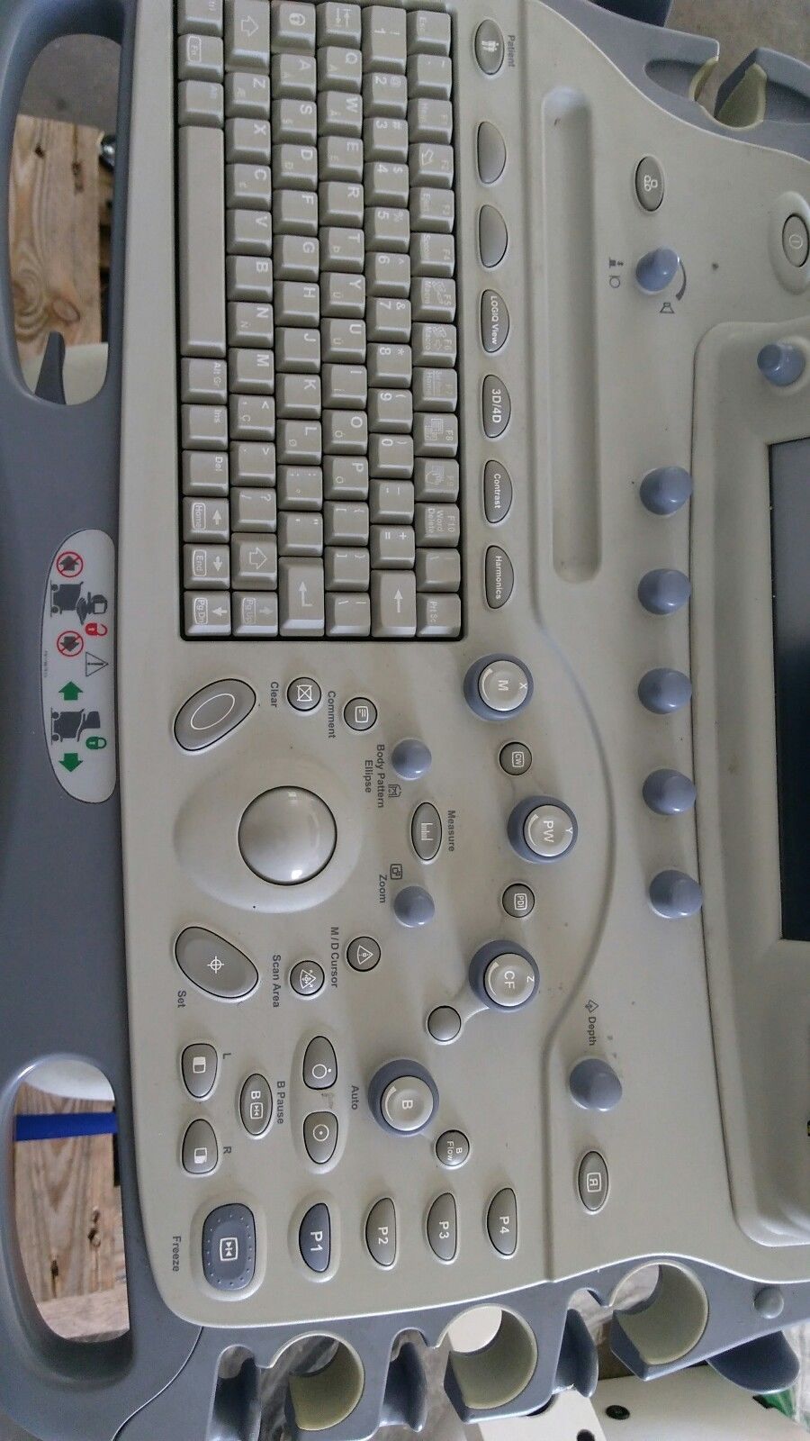 2008 GE Logiq 9 Ultrasound System with Flat screen Monitor. With 4c Transducer DIAGNOSTIC ULTRASOUND MACHINES FOR SALE