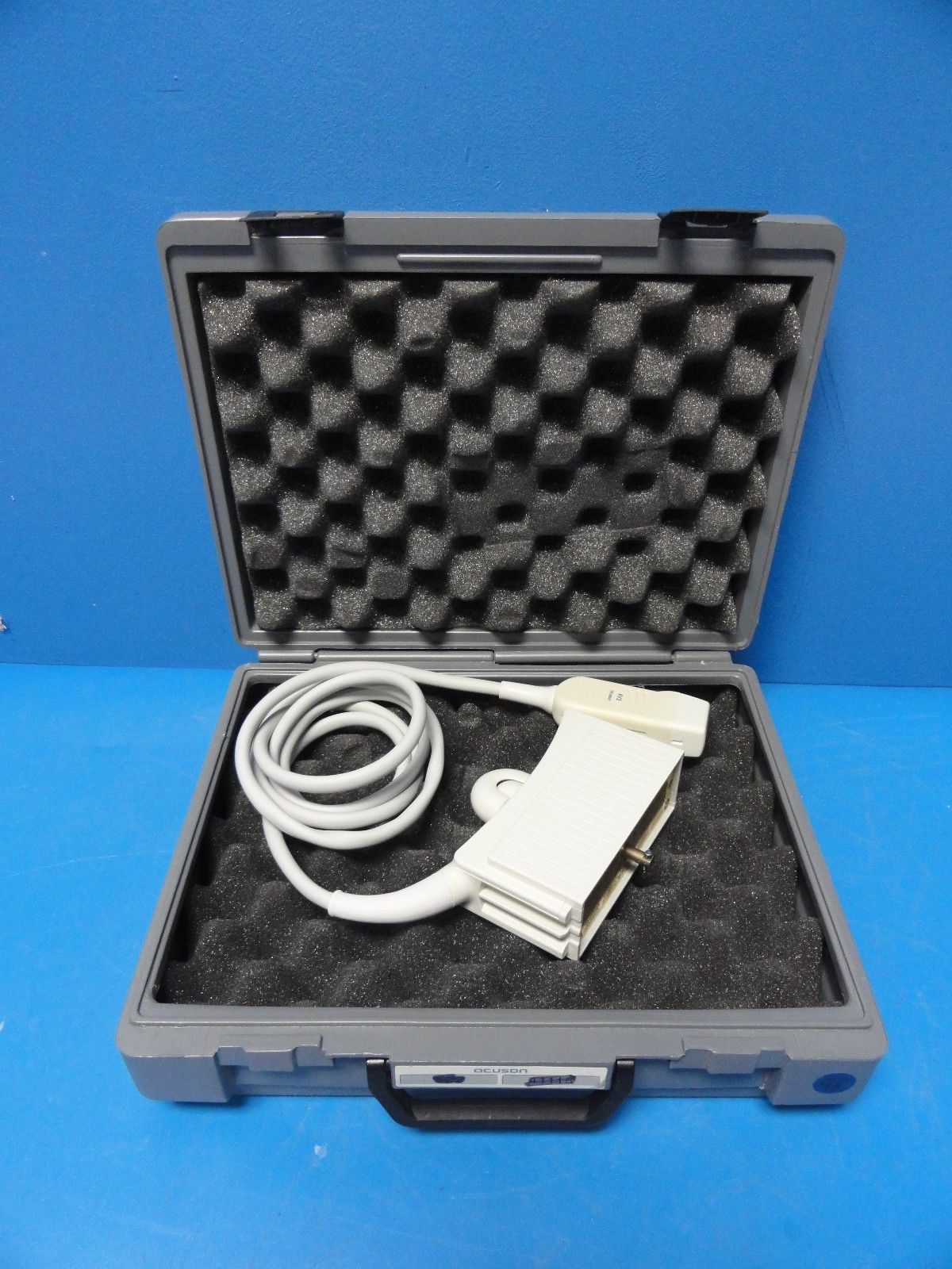 Siemens Acuson 4V2 Vector Array Ultrasound Probe & Case for Acuson Sequoia(8592) DIAGNOSTIC ULTRASOUND MACHINES FOR SALE