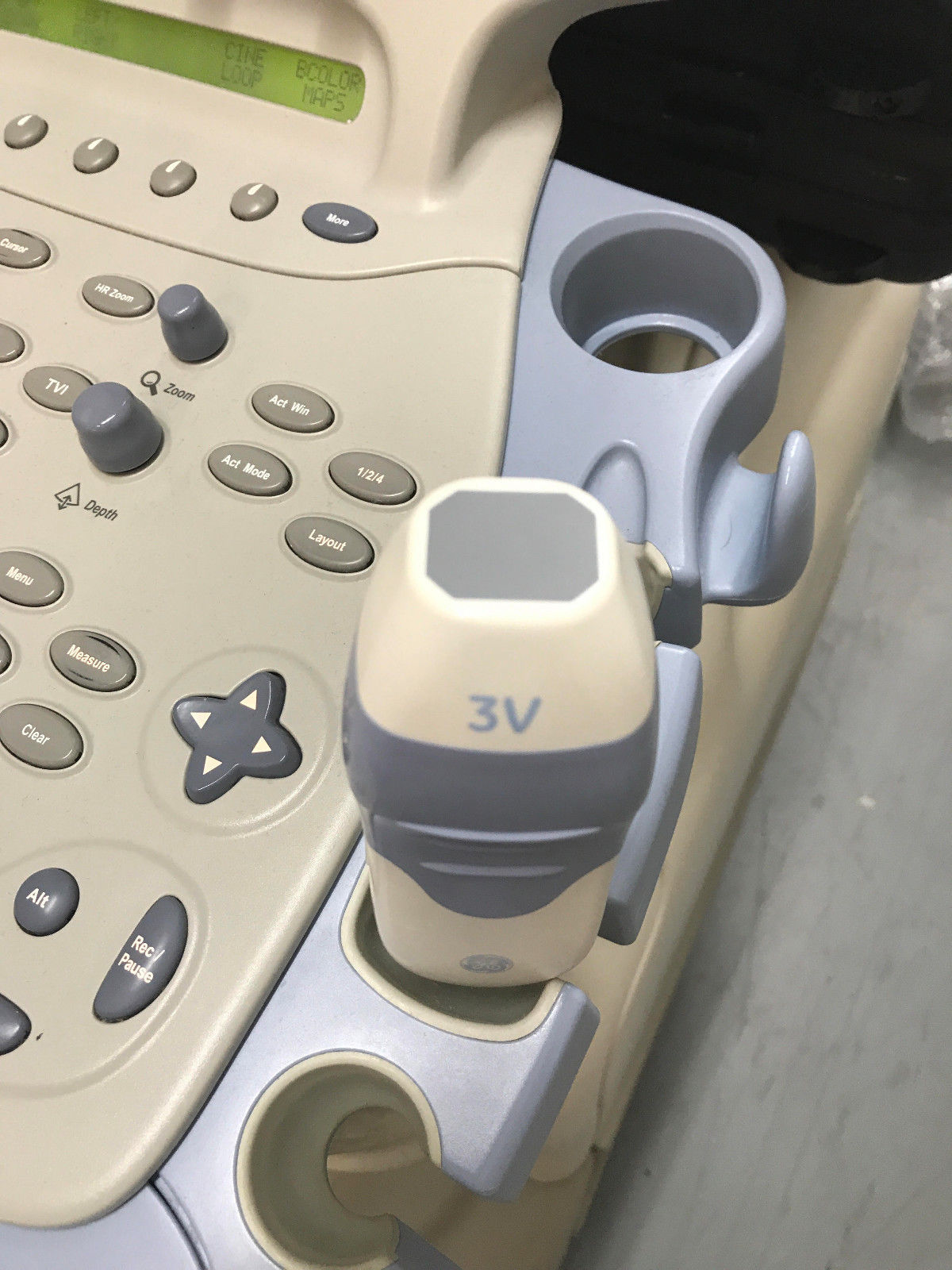 GE VIVID 7 ULTRASOUND CARDIAC 2010 / MANY OPTIONS / 2 X PROBES / 4D 3V & M4S DIAGNOSTIC ULTRASOUND MACHINES FOR SALE