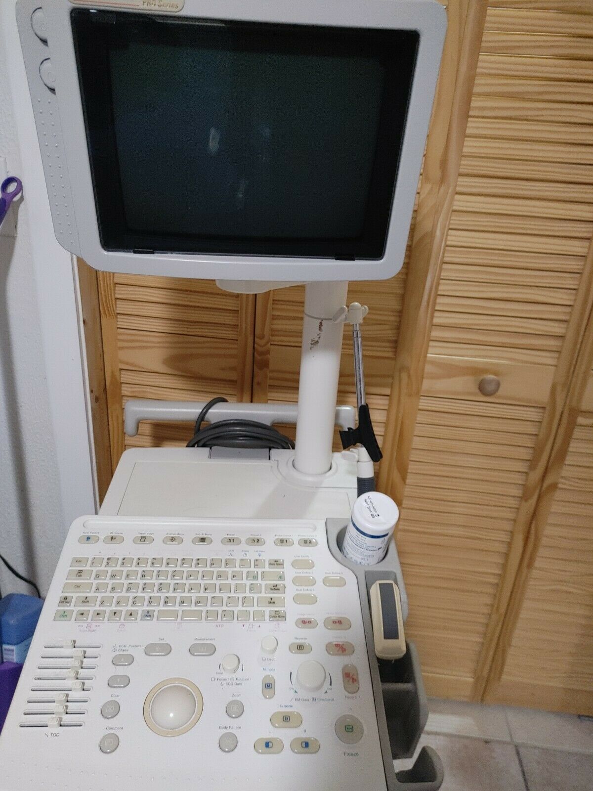 Ultrasound Machine GE Logiq 200 DIAGNOSTIC ULTRASOUND MACHINES FOR SALE