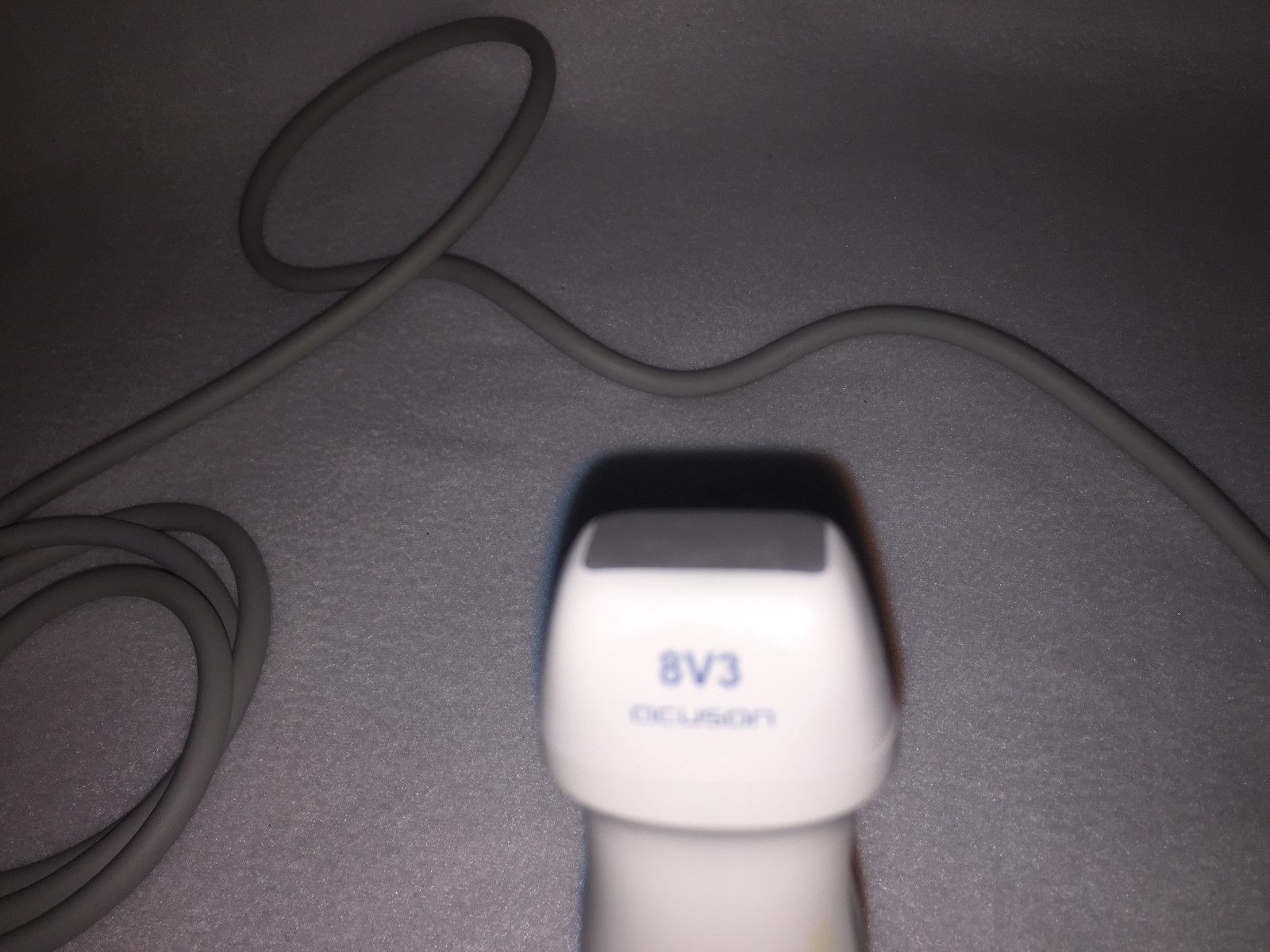 Acuson 8V3 Ultrasound Probe with Case - Tested - Warranty  DIAGNOSTIC ULTRASOUND MACHINES FOR SALE