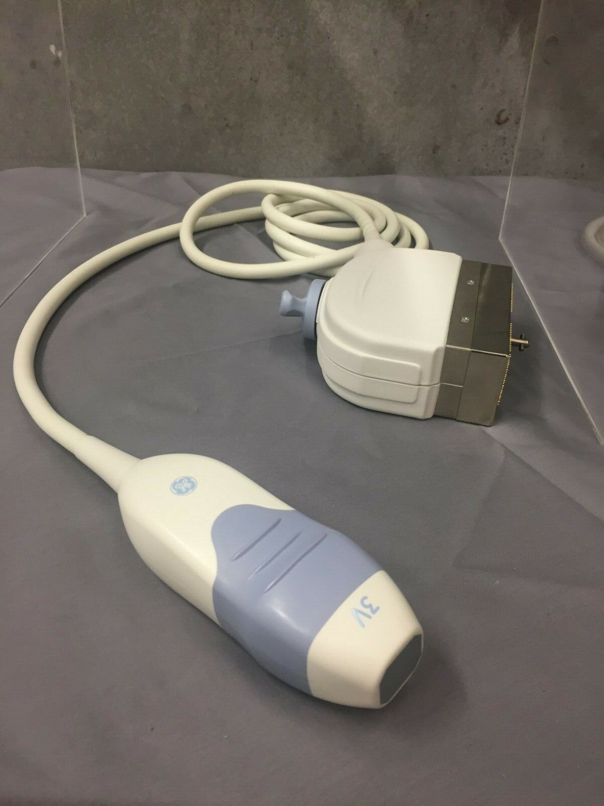 GE 3V Ultrasound Transducer DIAGNOSTIC ULTRASOUND MACHINES FOR SALE