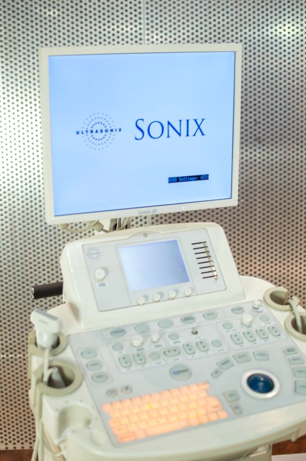 Ultrasonix Sonix SP Ultrasound System w/ Probes PA4-2 / 20 & L14-5 / 38 DIAGNOSTIC ULTRASOUND MACHINES FOR SALE