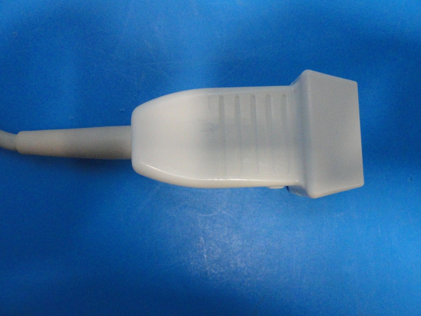 Universal Medical Systems Inc. 7.5 MHz Linear Array Veterinary Probe (8057) DIAGNOSTIC ULTRASOUND MACHINES FOR SALE