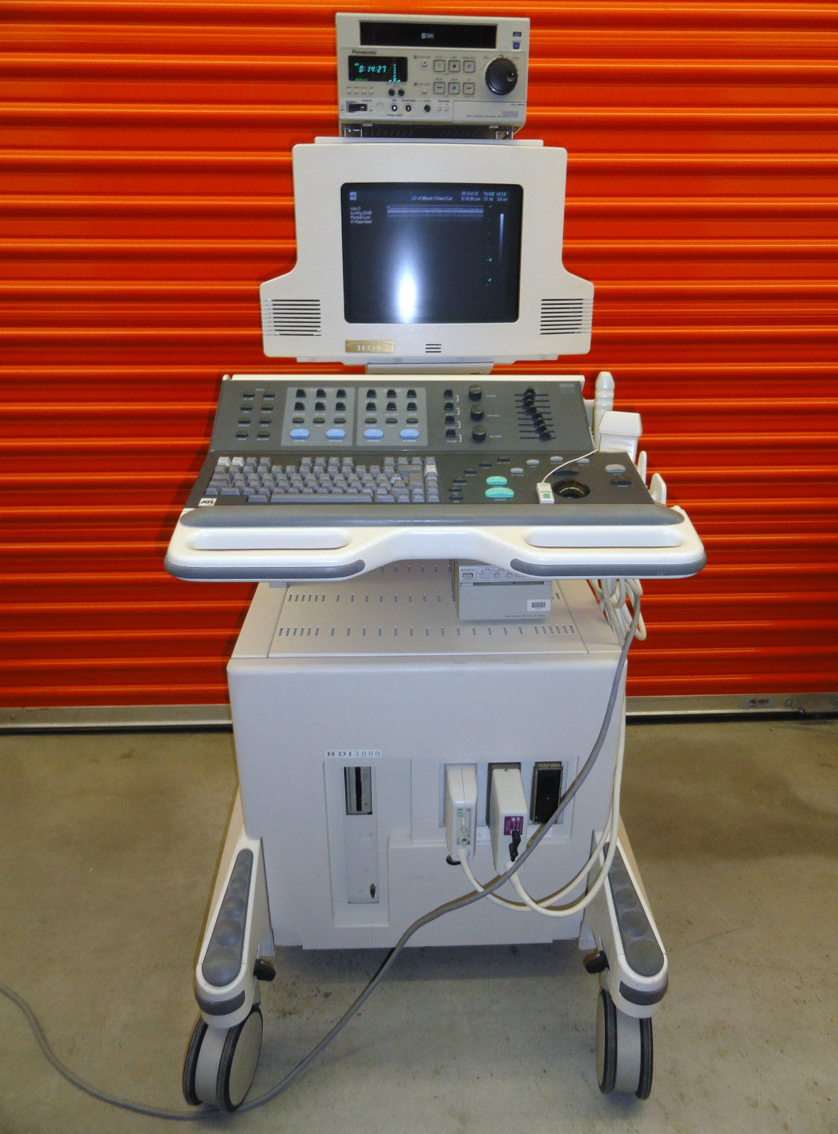 ATL HDI-3000 ULTRASOUND W/ L7-4 & L10-5 VASCUALR-SMALL PARTS PROBES PRINTER &VCR DIAGNOSTIC ULTRASOUND MACHINES FOR SALE