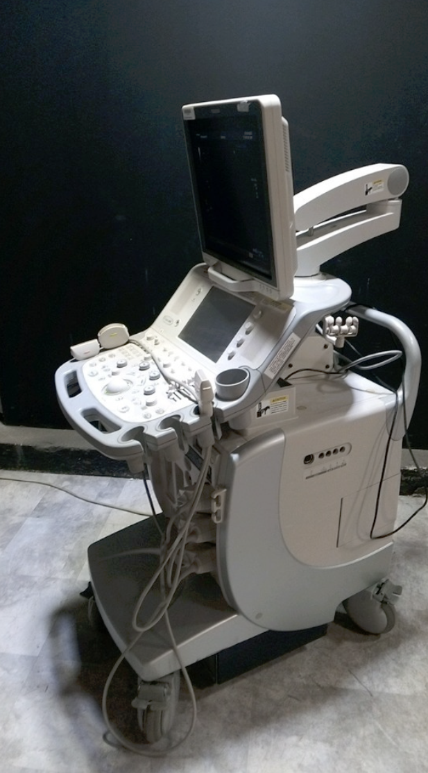 TOSHIBA APLIO MX ULTRASOUND MACHINE WITH 3 PROBES (6C1, 11L4, PLT-805AT) DIAGNOSTIC ULTRASOUND MACHINES FOR SALE