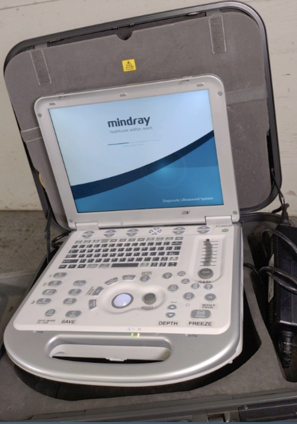 Mindray M7 Ultrasound Machine With 2 Probes (C5-2S, L14-6NS) & Hard Rolling Case DIAGNOSTIC ULTRASOUND MACHINES FOR SALE